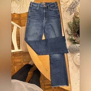MOTHER The Hustler Ankle Fray Jeans